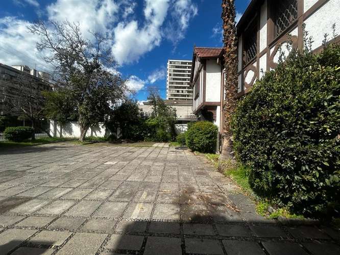 Casa comercial Eliodoro Yáñez Provi 368 mts útil 610 total