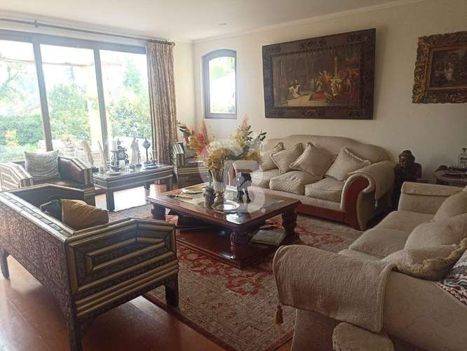 Casa familiar con comodos espacio y hermoso jardin - Imagen 13