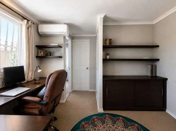 Vivienda Amplia, Luminosa en Sector Tranquil (185998)