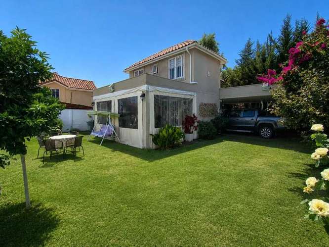 Vivienda Amplia, Luminosa en Sector Tranquil (185998)