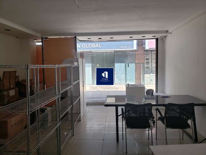 Arriendo de Local Comercial en Zona de Alto Flujo Peatonal