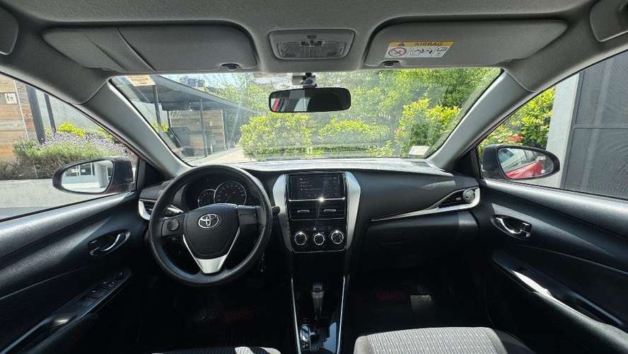  TOYOTA NEW YARIS GLI 1.5 AUTOMÁTICO 2019 - Imagen 4