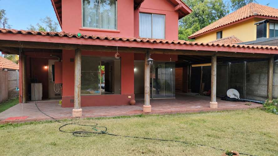 Casa 4D/3B con piscina y vista cordillera - Imagen 23
