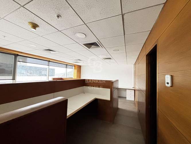 Elegante oficina San Damián semiamoblada 254 m2
