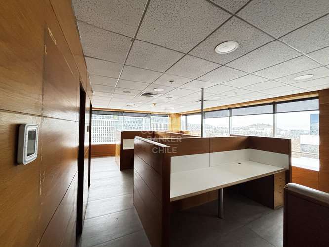 Elegante oficina San Damián semiamoblada 254 m2