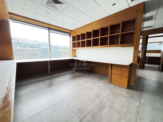 Elegante oficina San Damián semiamoblada 254 m2