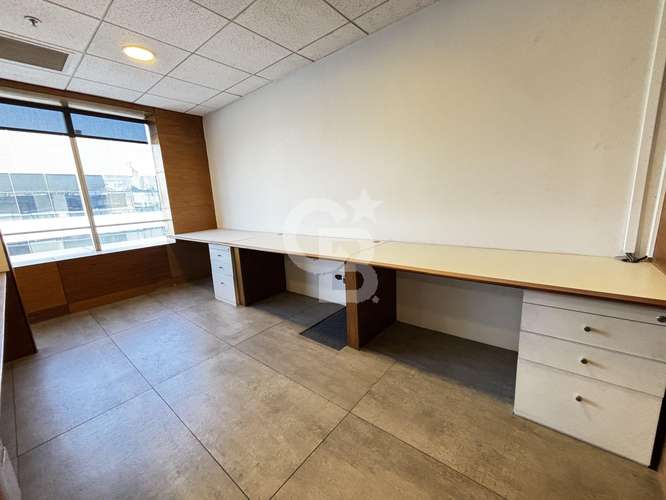 Elegante oficina San Damián semiamoblada 254 m2