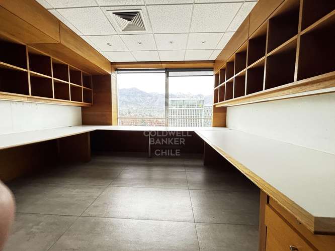 Elegante oficina San Damián semiamoblada 254 m2