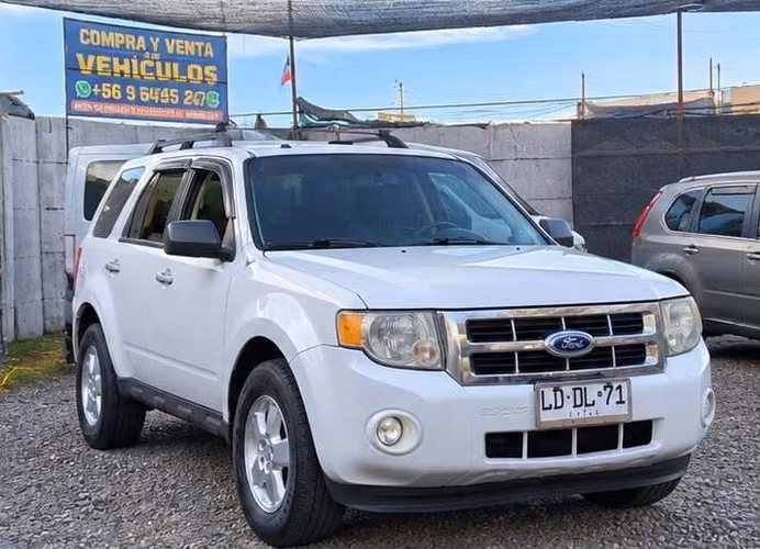 Vendo Ford Escape