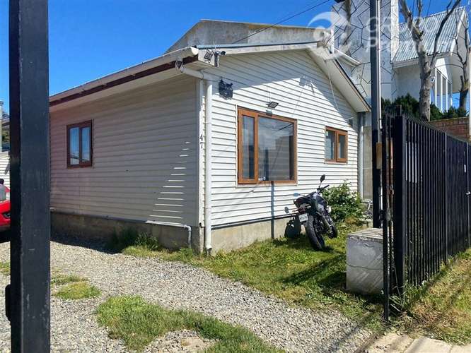 Venta de casa y taller en Punta Arenas