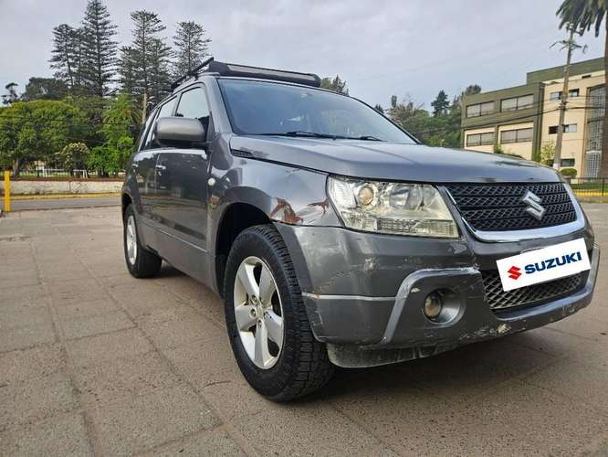  ¡VENDO SUZUKI GRAND NOMADE 4x4 – AÑO 2010! - Imagen 4