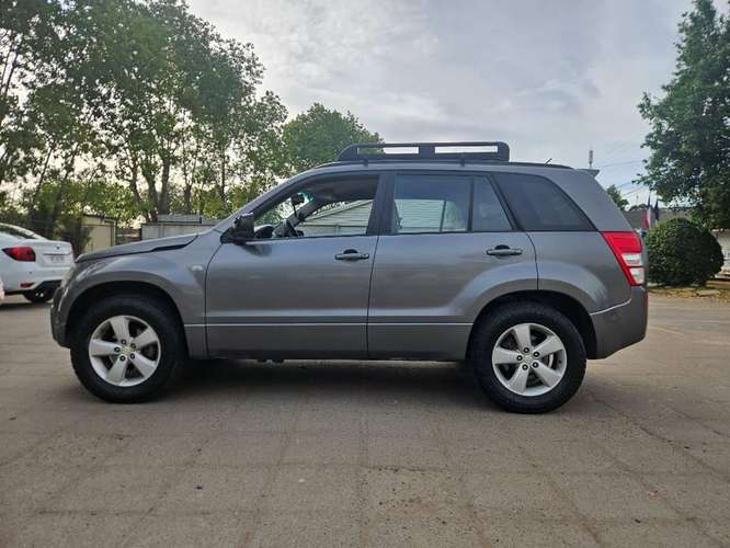  ¡VENDO SUZUKI GRAND NOMADE 4x4 – AÑO 2010! - Imagen 5