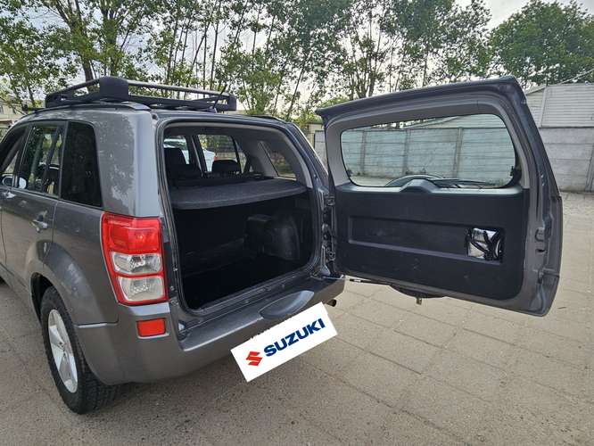  ¡VENDO SUZUKI GRAND NOMADE 4x4 – AÑO 2010! - Imagen 8