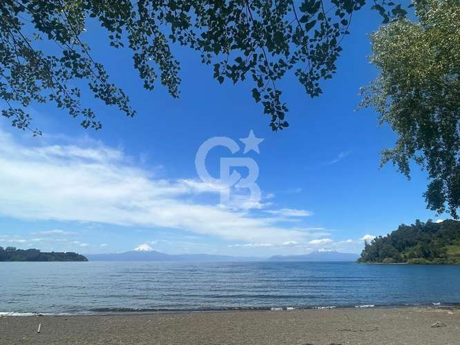 Naturaleza Privilegiada, vista a lago y volcanes, playa