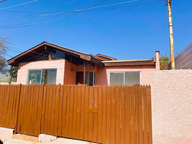 Se Arrienda Hermosa casa en Lujoso Sector Residencial Quilpué