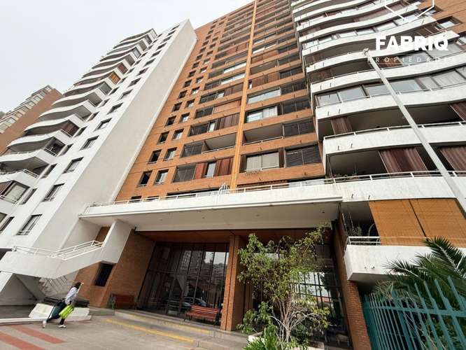EXCELENTE DEPARTAMENTO CON VISTAS/ ROTONDA ATENAS 3D/ 2B