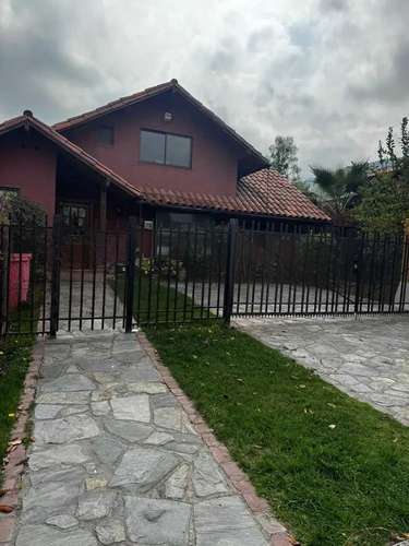 Casa 160m2 con Suite fuera condominio Huechuraba (184055)