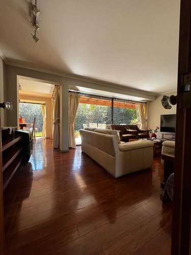 Casa 160m2 con Suite fuera condominio Huechuraba (184055)