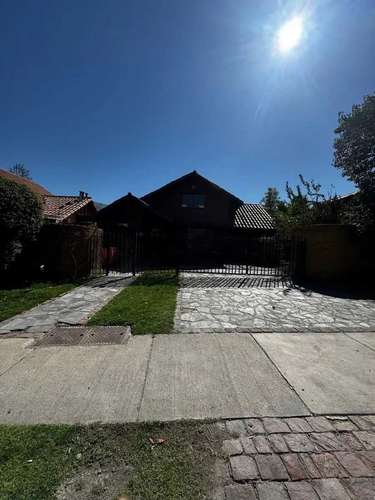 Casa 160m2 con Suite fuera condominio Huechuraba (184055)