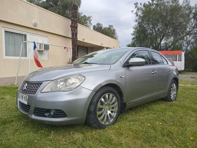 suzuki kizashi año 2012 como nuevo poco kilometraje