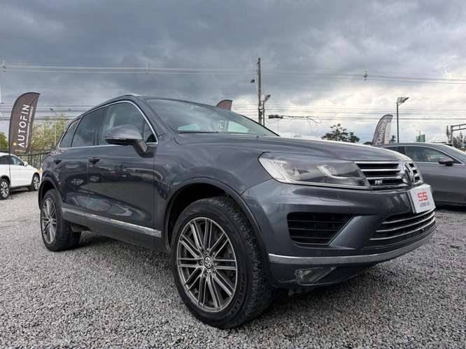 VOLKSWAGEN TOUAREG 4.2 V8 4X4 AT 2017