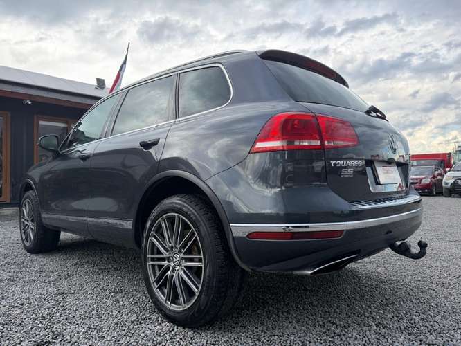 VOLKSWAGEN TOUAREG 4.2 V8 4X4 AT 2017