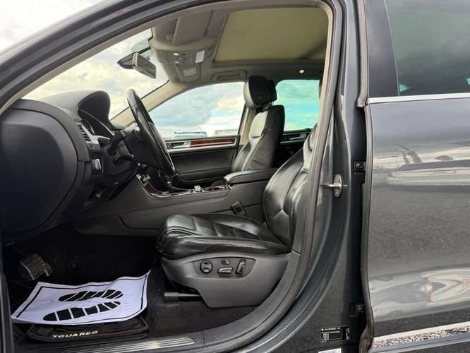 VOLKSWAGEN TOUAREG 4.2 V8 4X4 AT 2017