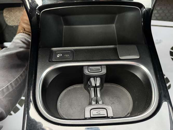MERCEDES-BENZ A200  HB AT 1.3 TURBO 2020