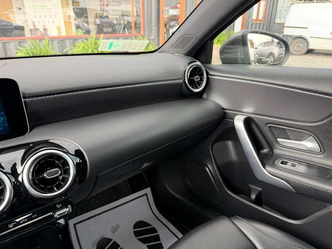 MERCEDES-BENZ A200  HB AT 1.3 TURBO 2020
