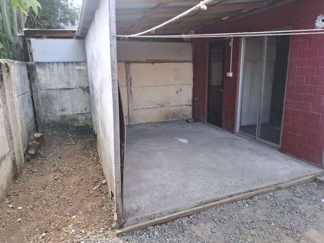 Casa de dos pisos, en Villa Pablo Neruda - Imagen 4