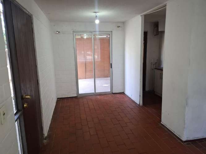Casa de dos pisos, en Villa Pablo Neruda - Imagen 6