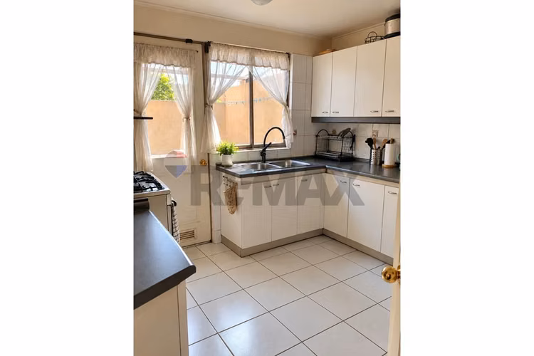 Casa en condominio peñalolen