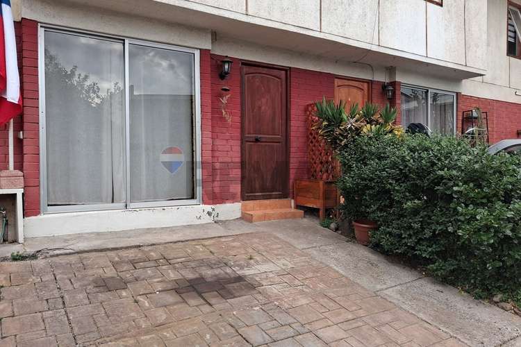 Vende casa en peñalolén de 2 pisos 3d+1b
