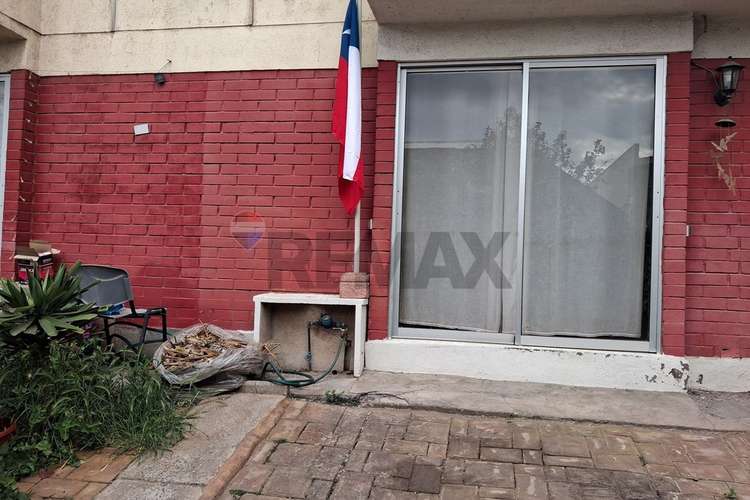 Vende casa en peñalolén de 2 pisos 3d+1b - Imagen 3