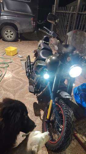VENDO UM RENEGADE COMMANDO 200cc (Año 2017)