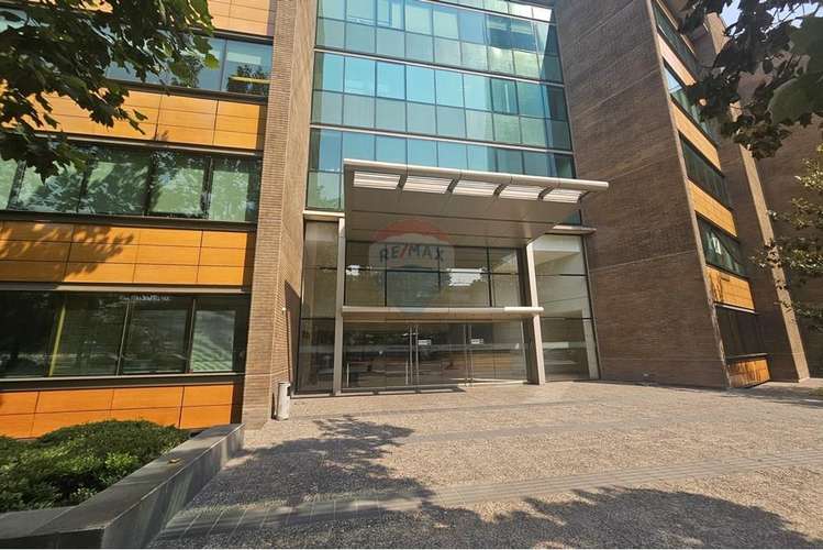 Oficina frente a distrito financiero las condes - Imagen 23