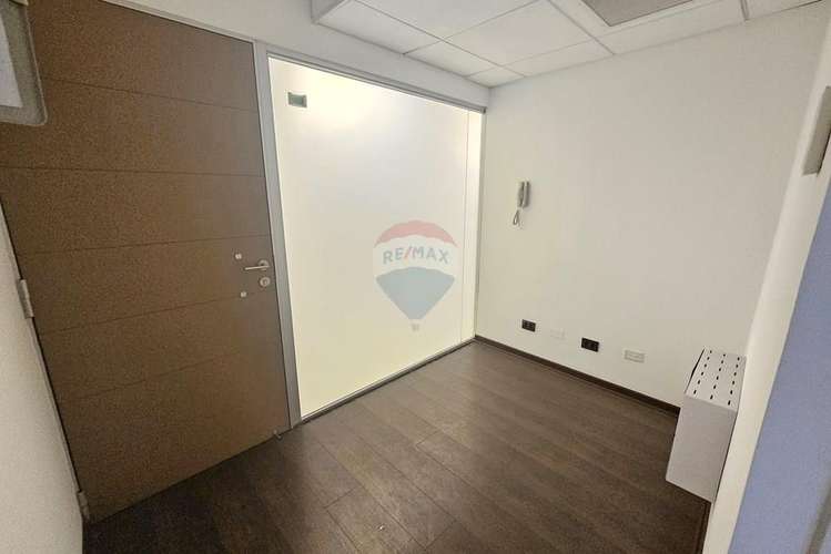 A pasos del nuevo metro estoril - Imagen 3