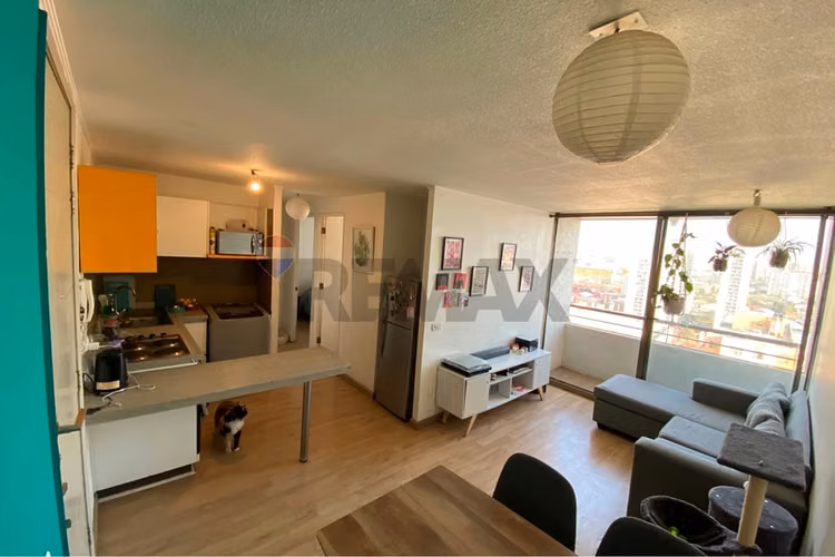 Vive en independencia: moderno depto. en arriendo.