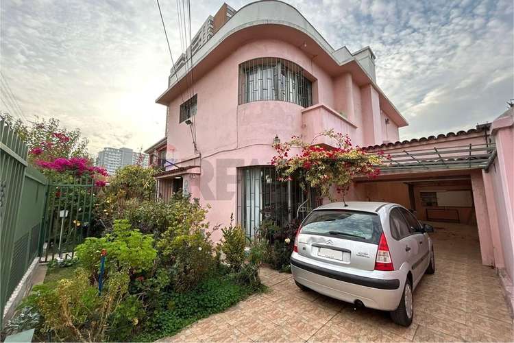 Casa en venta en ñuñoa 5d + 3b