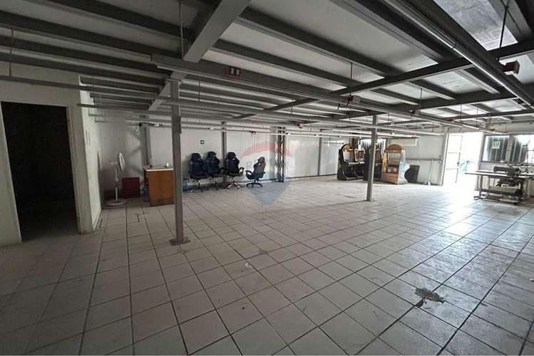Casa + galpón en venta - Imagen 8