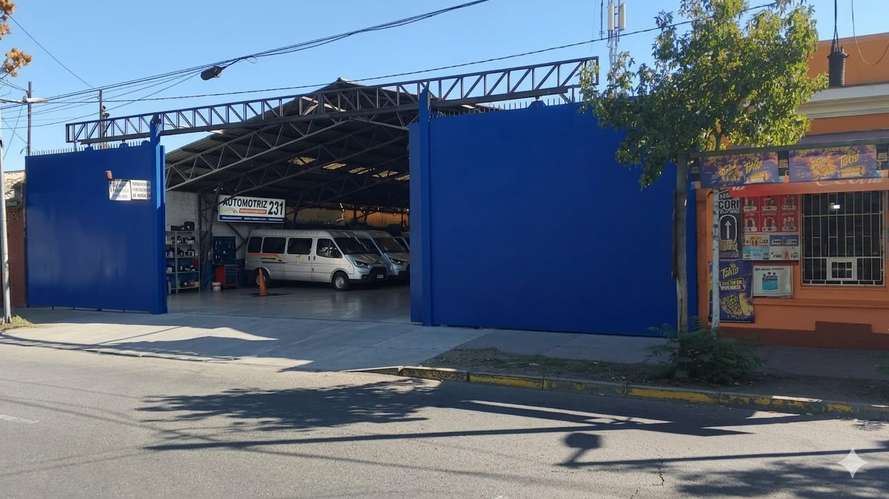 TERRENO DE 2 863MTS, ESTACION CENTRAL, SALIDA A 3 CALLES