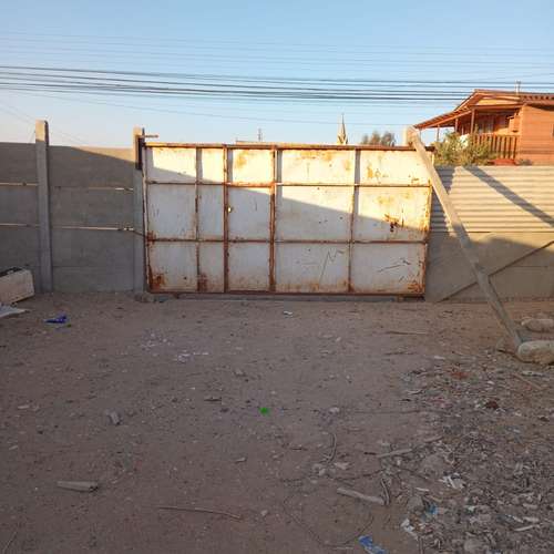 ARRIENDO ECXELENTE UBICACION EN CALDERA