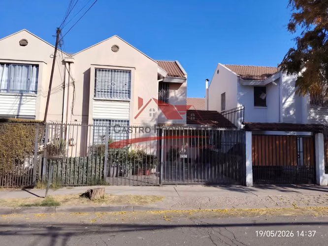 HERMOSA CASA EN QUILICURA, 3 DORMITORIOS 2 BAÑOS