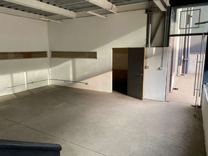 Excelente ubicación Av la Montaña 352 m2  (186044)