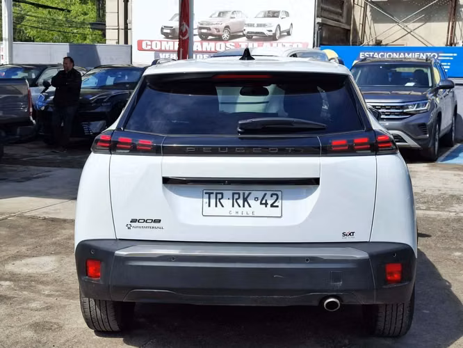 PEUGEOT 2008 2025 - Imagen 8