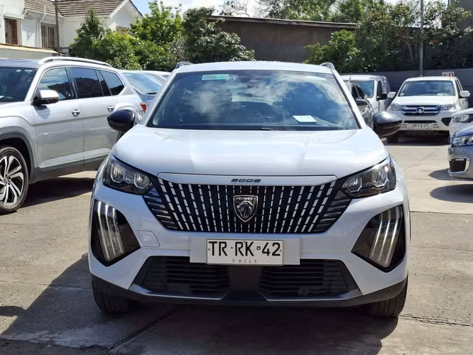 PEUGEOT 2008 2025 - Imagen 2