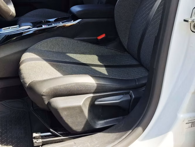 PEUGEOT 2008 2025 - Imagen 14