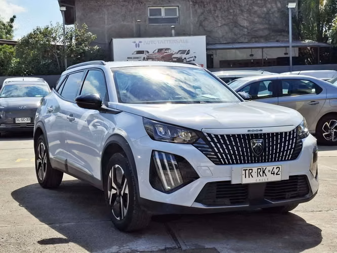 PEUGEOT 2008 2025 - Imagen 3