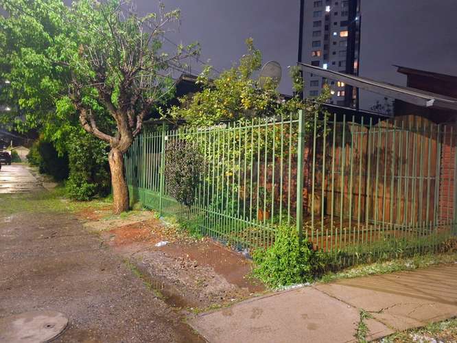 Gran Casa en Pasaje Cerrado a Pasos de Metro Macul 4D/1B - Imagen 2
