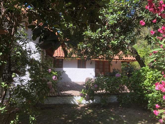 Centro de eventos en funcionamiento con casa de huéspedes y piscina - Valle de Aconcagua